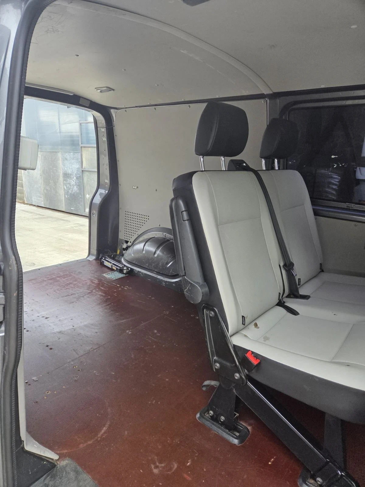 VW T6 Transporter, снимка 9 - Бусове и автобуси - 56590263