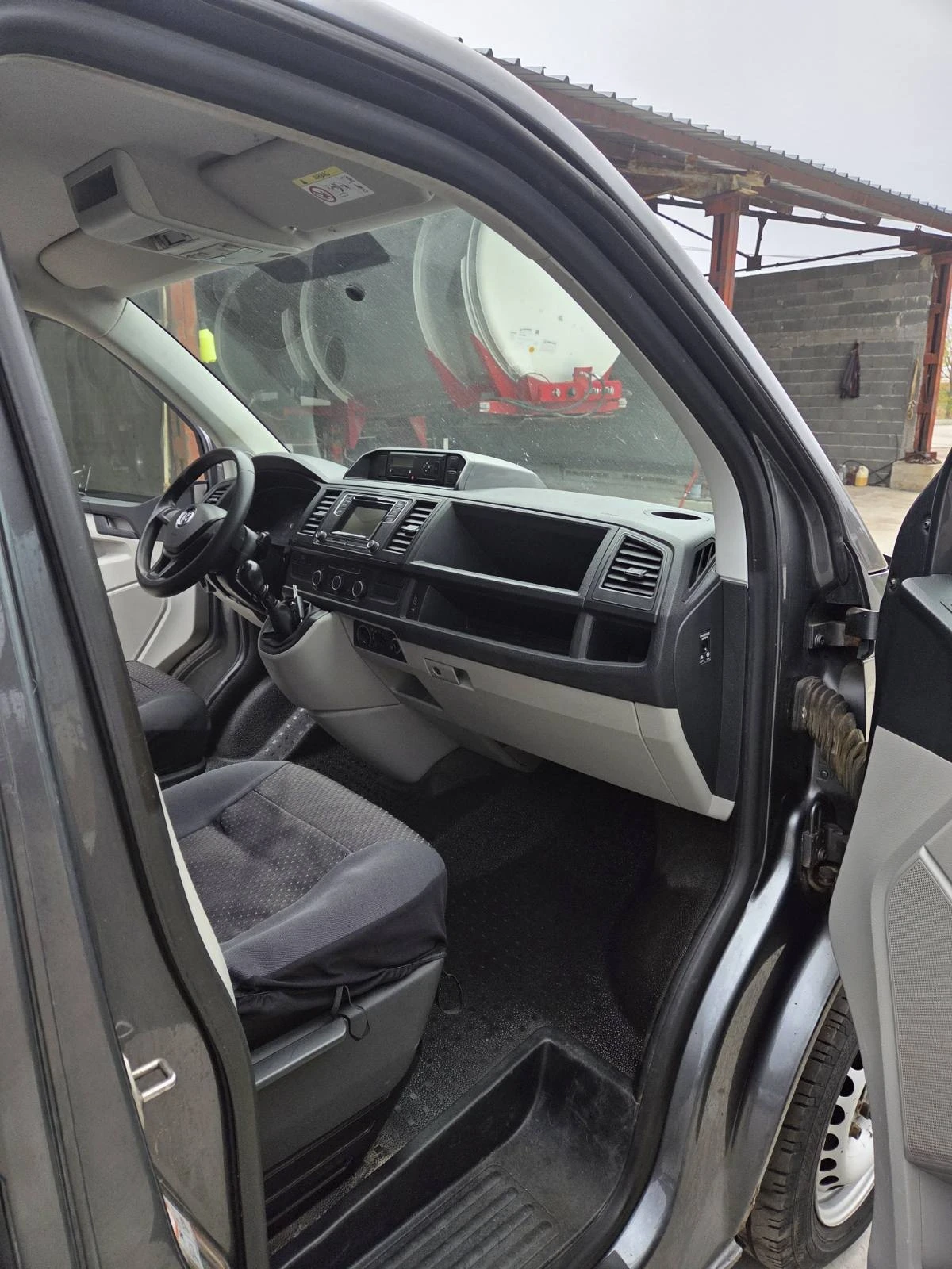 VW T6 Transporter, снимка 16 - Бусове и автобуси - 56590263