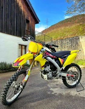  Suzuki Rmz