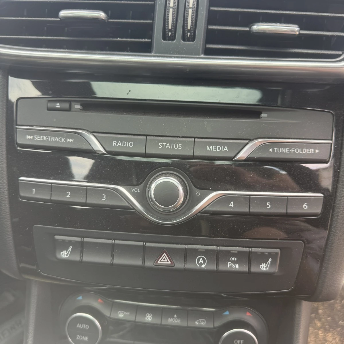 ����� ���������� Infiniti Q30 2016 25915-5DA0A | Mobile.bg � ����������� 1