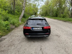 Mercedes-Benz E 220 4-Matic, снимка 10