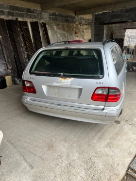 Mercedes-Benz E 220 2.2  CDI 143 к.с  - 11 € / 21.51 лв. - 86376656 4