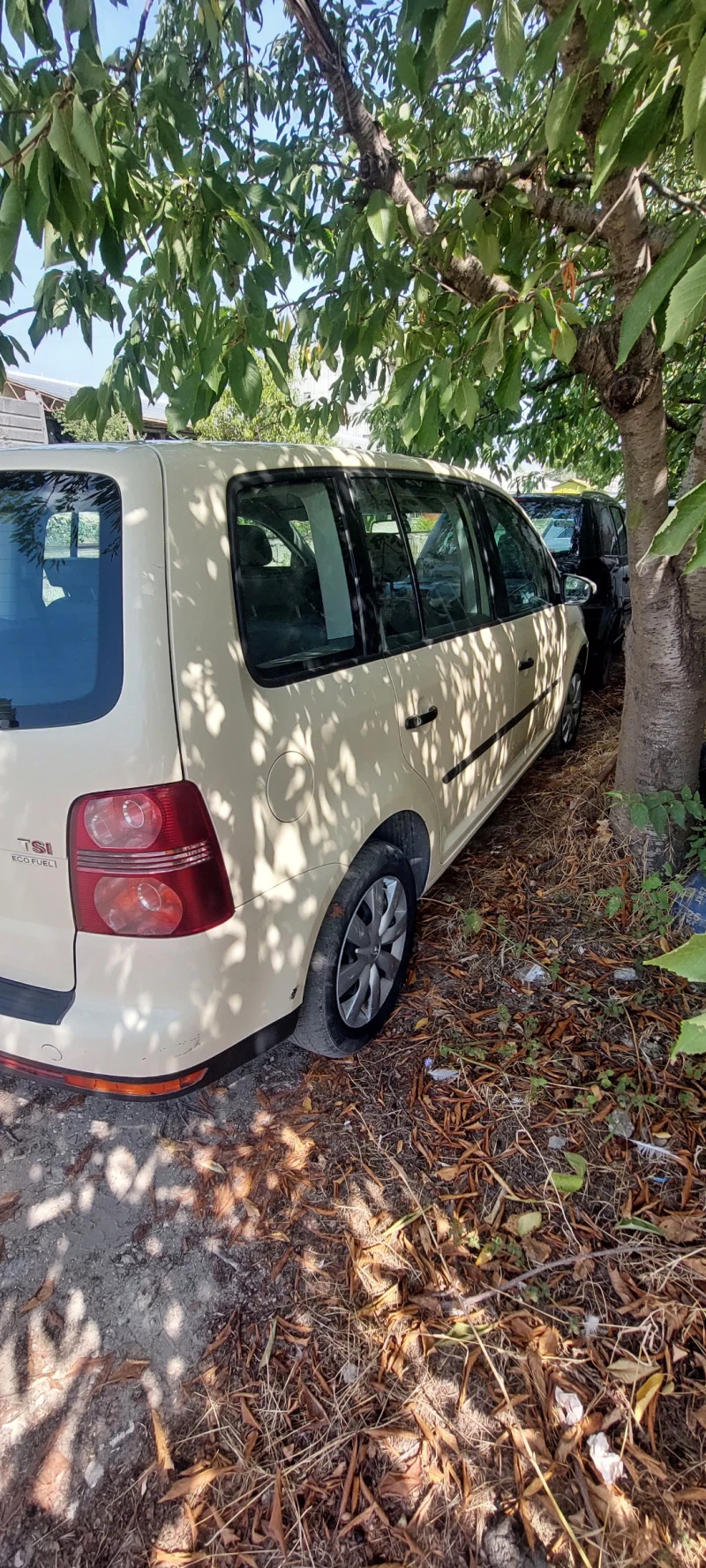 VW Touran, снимка 3 - Автомобили и джипове - 47420040