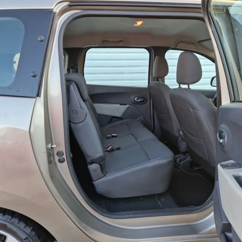 Dacia Lodgy 1.6 ГАЗ 6+ 1, снимка 13 - Автомобили и джипове - 48310979