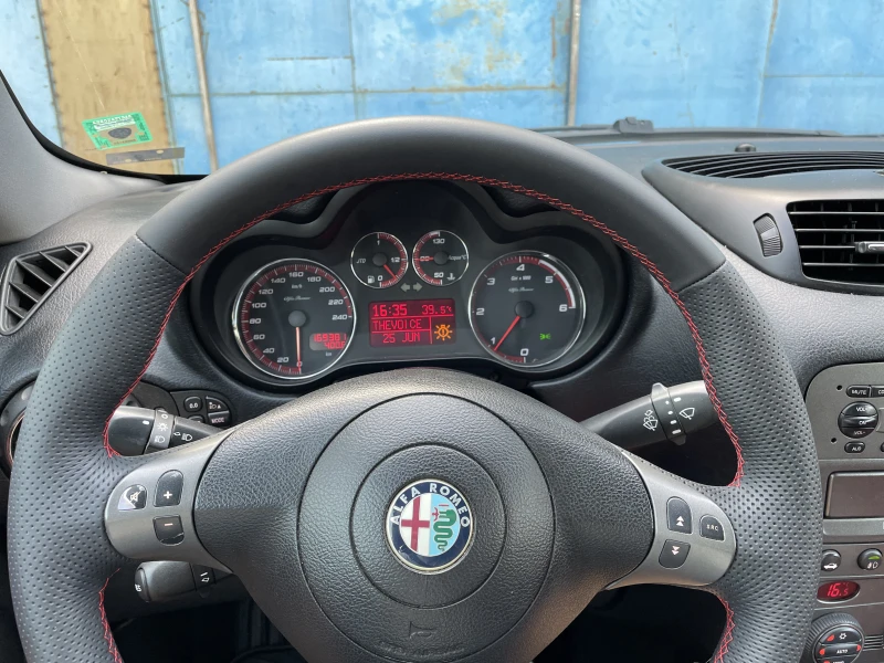 Alfa Romeo Gt Blackline, снимка 12 - Автомобили и джипове - 48360759