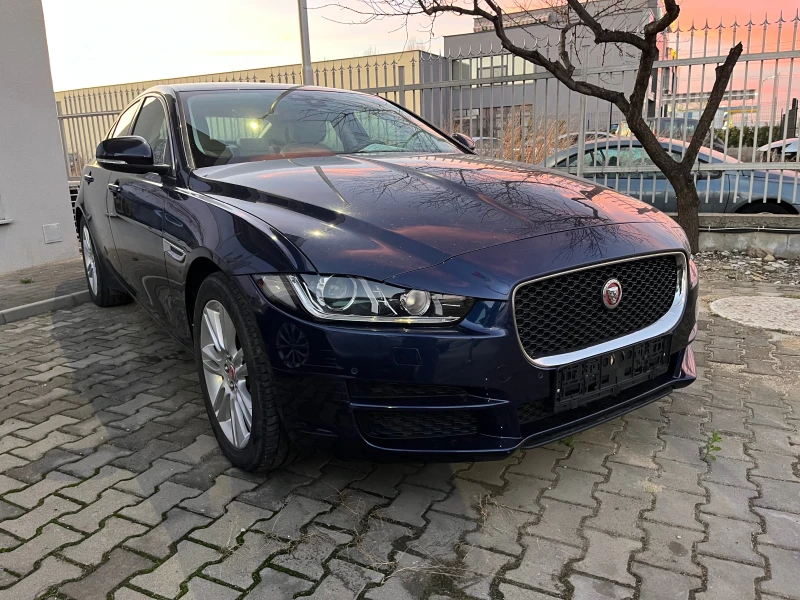 Jaguar XE 2.0 Diesel 180 k.c, снимка 2 - Автомобили и джипове - 48393991