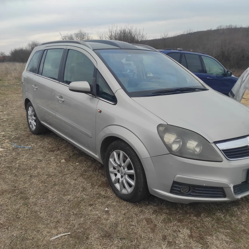 Opel Zafira 1.9d 150ks, снимка 2 - Автомобили и джипове - 48893485