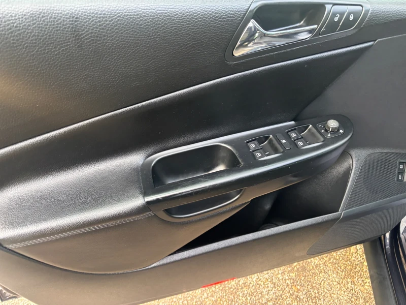 VW Passat 2009+ ФЕЙС+ 2.0TDI-140-HAI LAIN+ 6 ск-КАТО НОВ, снимка 8 - Автомобили и джипове - 52447193