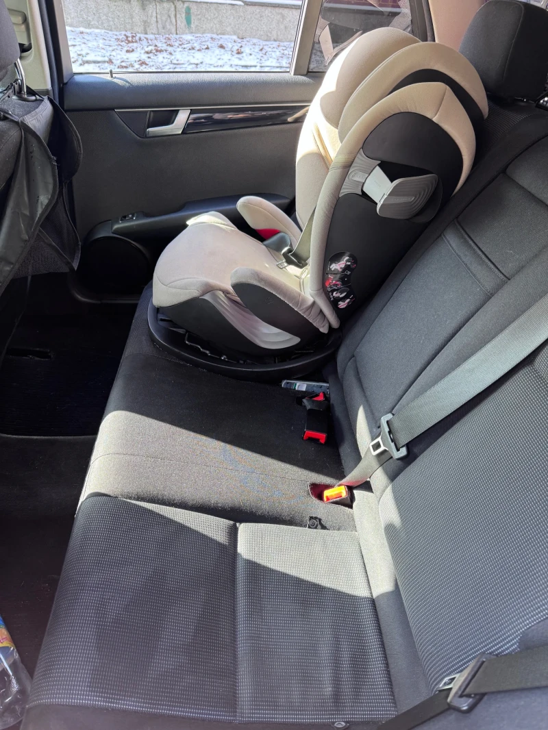 Mercedes-Benz C 220 2.2, снимка 16 - Автомобили и джипове - 53053900