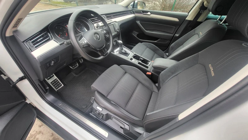 VW Passat 2.0TDI, снимка 5 - Автомобили и джипове - 53400271