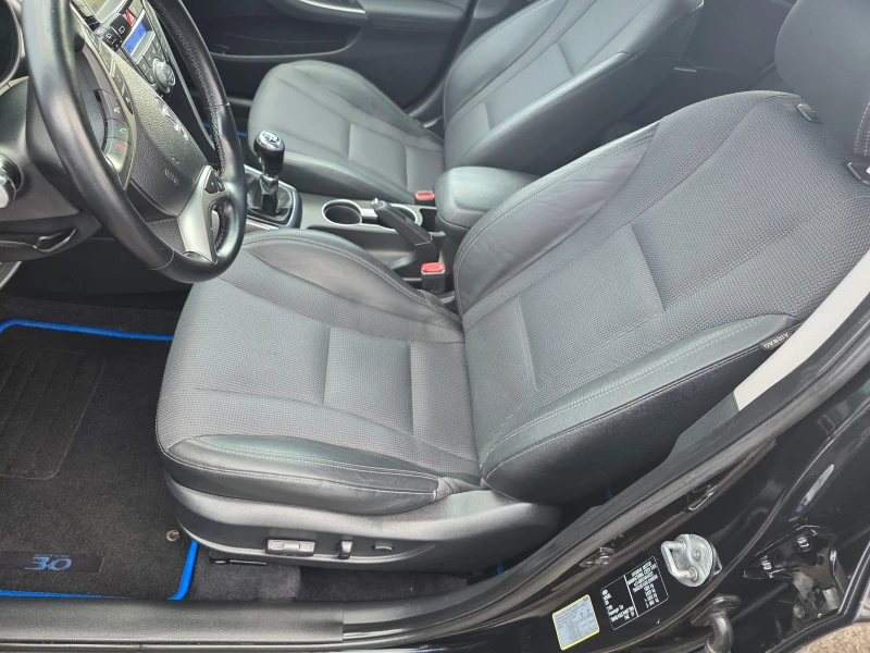 Hyundai I30 1.6CRDI EURO 6 NAVI-FULL!, снимка 13 - Автомобили и джипове - 53406327