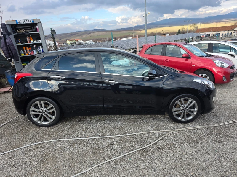 Hyundai I30 1.6CRDI EURO 6 NAVI-FULL!, снимка 4 - Автомобили и джипове - 53406327