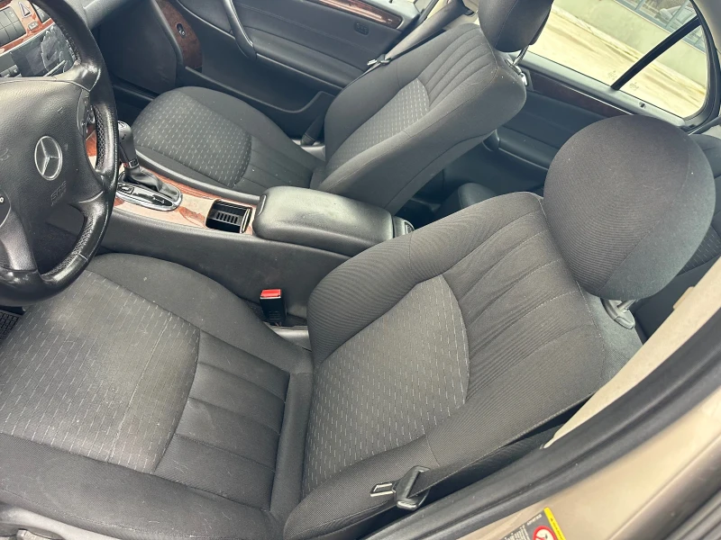 Mercedes-Benz C 220 CDI* AMG пакет* Автомат, снимка 9 - Автомобили и джипове - 53482772