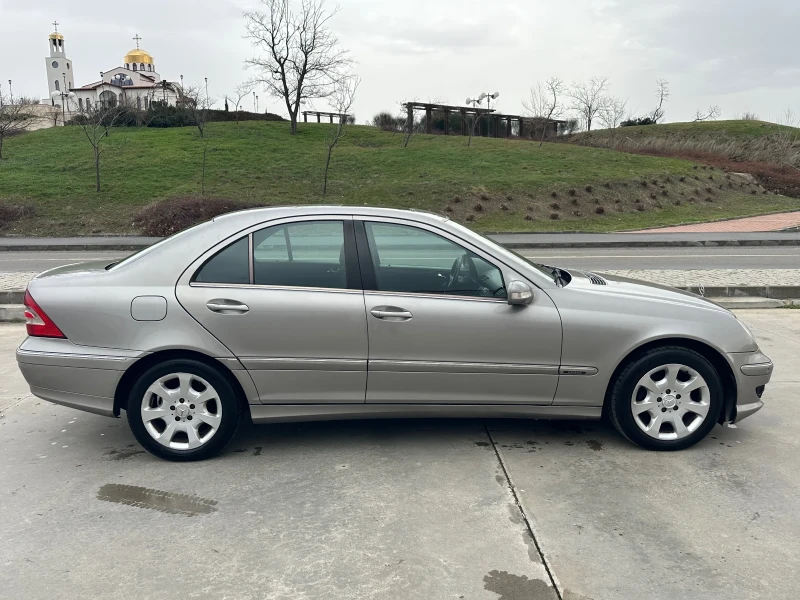 Mercedes-Benz C 220 CDI* AMG пакет* Автомат, снимка 4 - Автомобили и джипове - 53482772