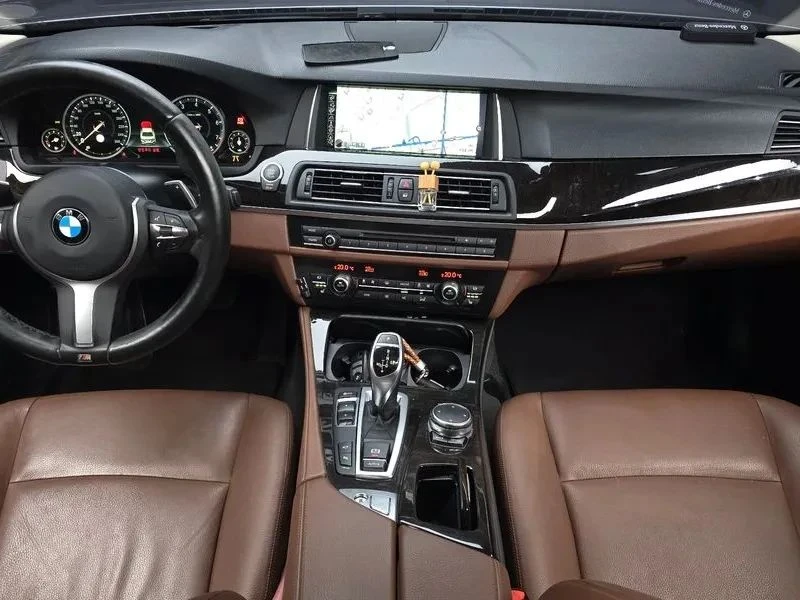 BMW 520, снимка 13 - Автомобили и джипове - 56690253