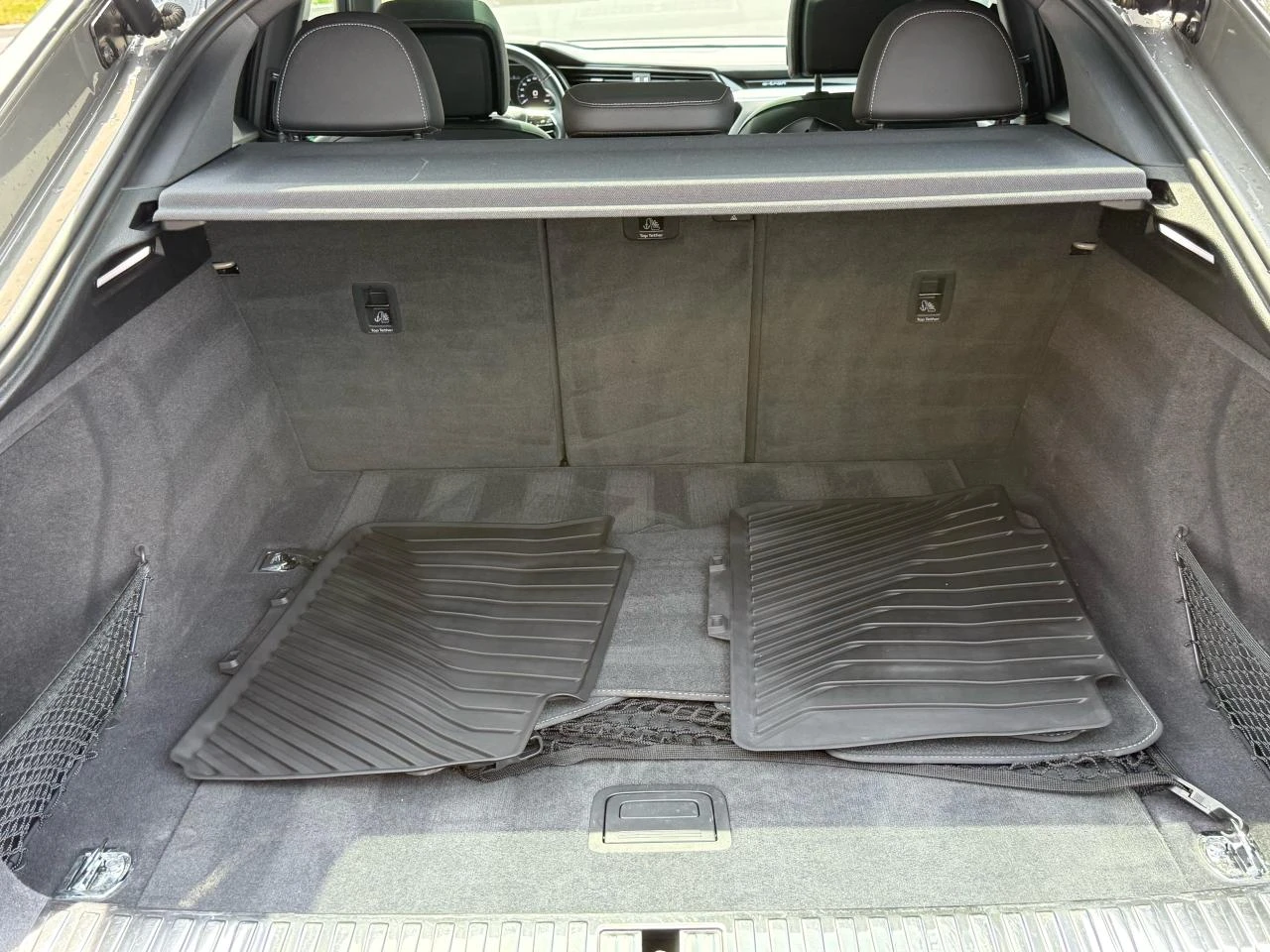 Audi E-Tron Sportback / Technik / S-Line | Mobile.bg   15