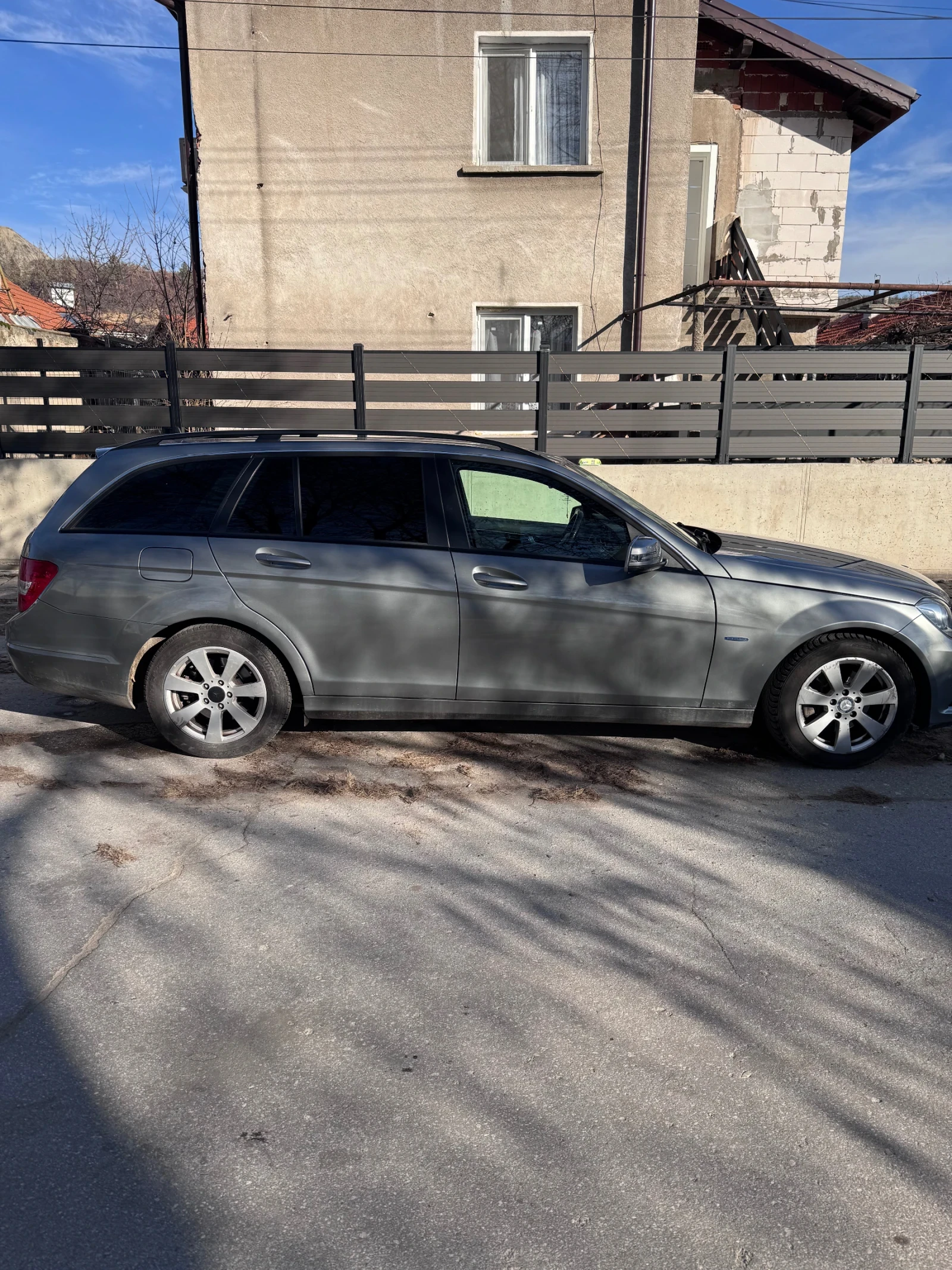 Mercedes-Benz C 220 2.2 - изображение 4