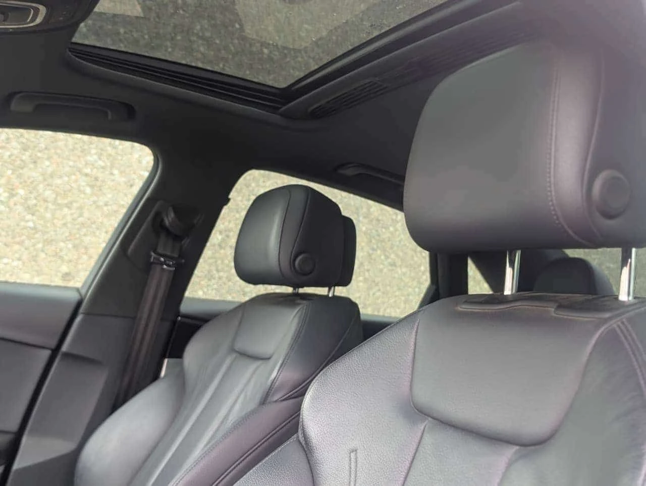 Audi A4 Premium Plus/S Line/Подгрев/Шибедах/360 Кам/Памет, снимка 8 - Автомобили и джипове - 54476895