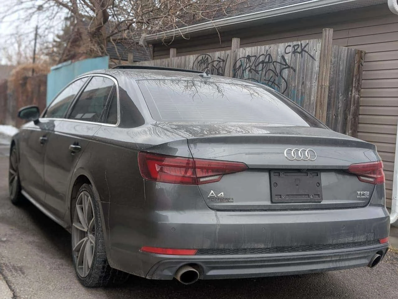 Audi A4 Premium Plus/S Line/Подгрев/Шибедах/360 Кам/Памет, снимка 3 - Автомобили и джипове - 54476895