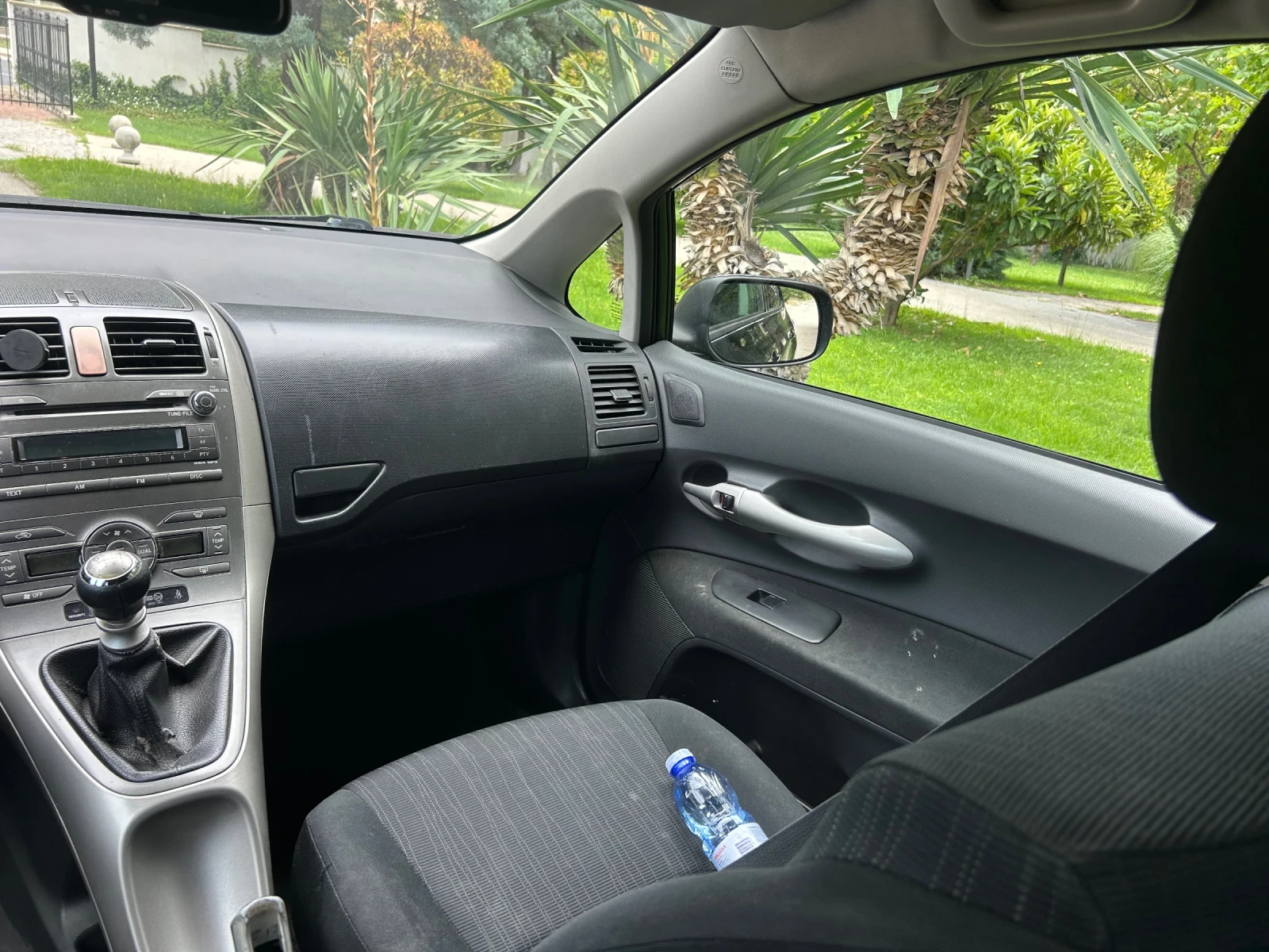 Toyota Auris 2.0d 6ск. , снимка 10 - Автомобили и джипове - 55031243