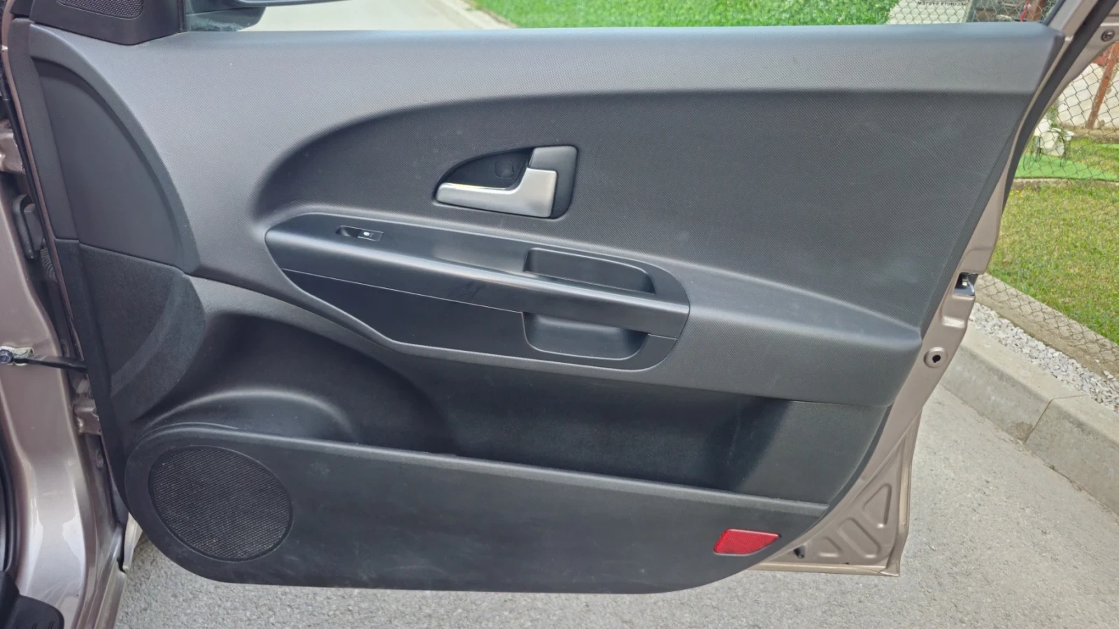 Kia Ceed 1, 6 CRDI, 116 , снимка 13 - Автомобили и джипове - 55093677
