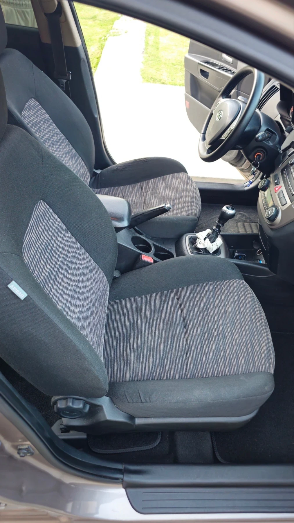 Kia Ceed 1, 6 CRDI, 116 , снимка 11 - Автомобили и джипове - 55093677