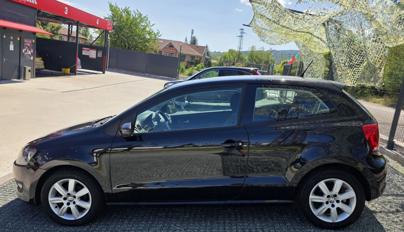 VW Polo 1.6 TDI , снимка 9 - Автомобили и джипове - 55180517