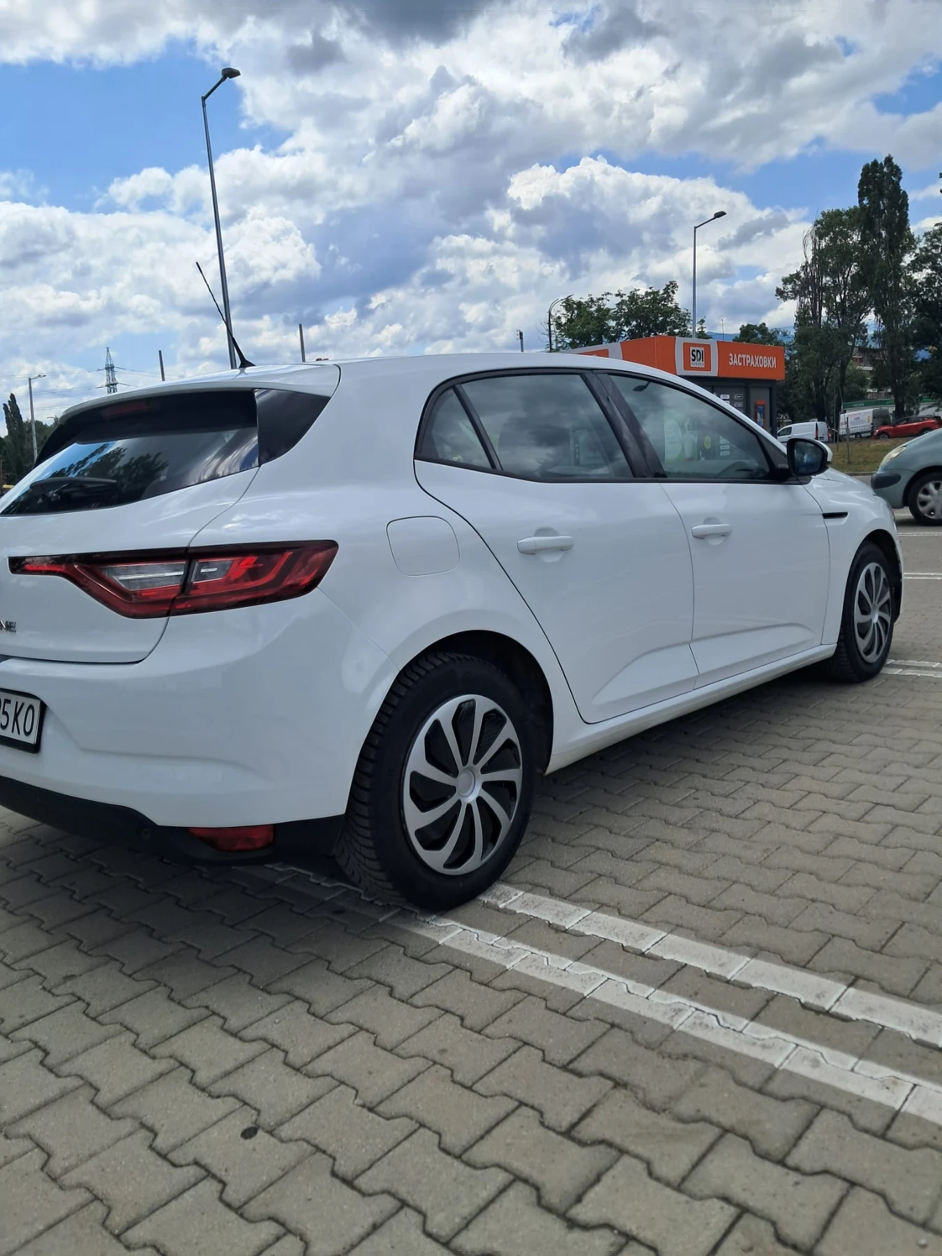 Renault Megane 1.5 dci, снимка 14 - Автомобили и джипове - 55211672