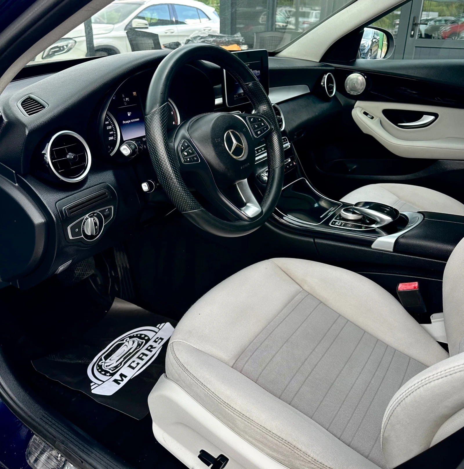 Mercedes-Benz C 220 PANORAMA / KAMERA  / AUTOMATIC , снимка 11 - Автомобили и джипове - 55598987