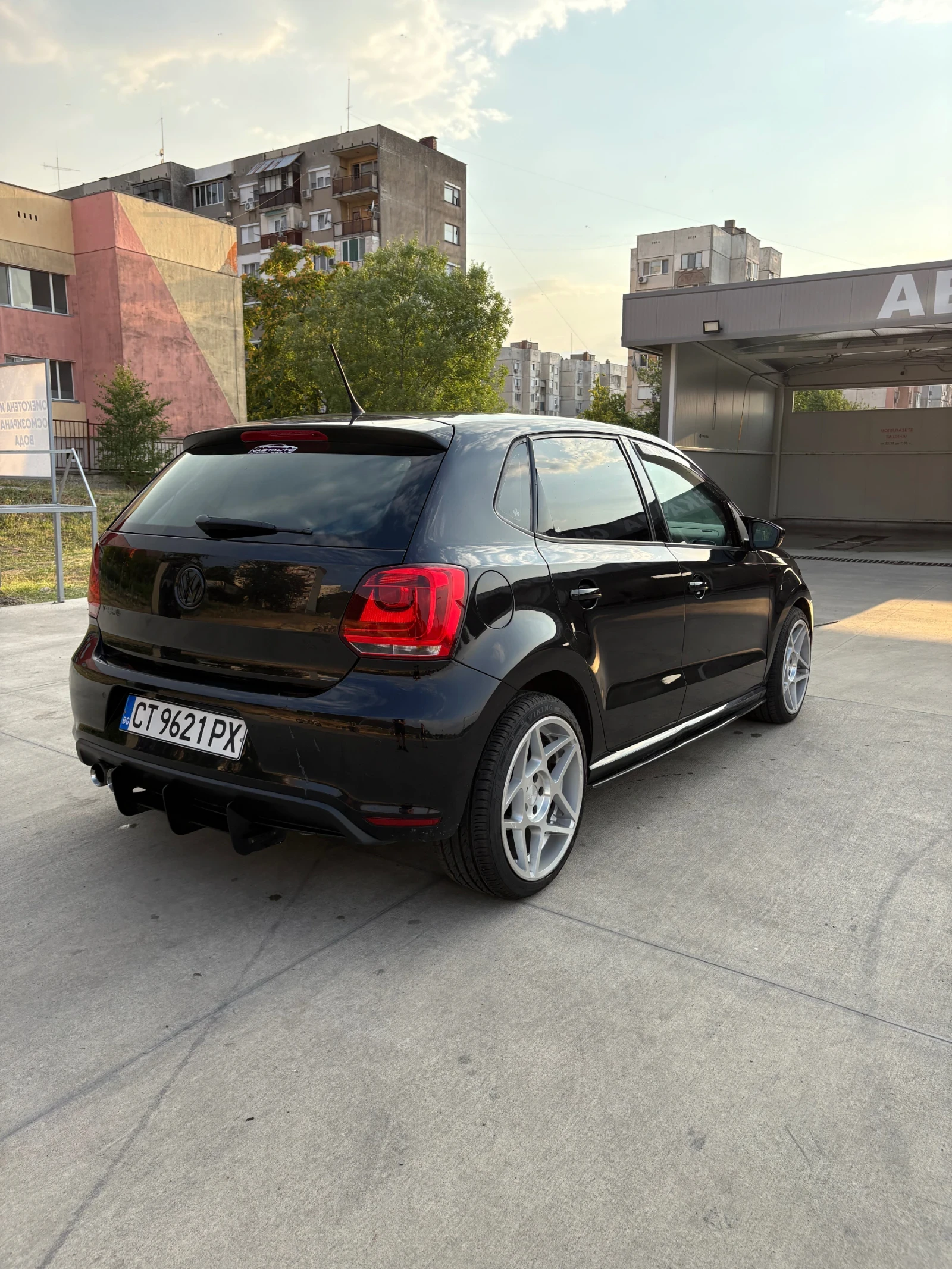 VW Polo 1.6TDI, снимка 5 - Автомобили и джипове - 55599345