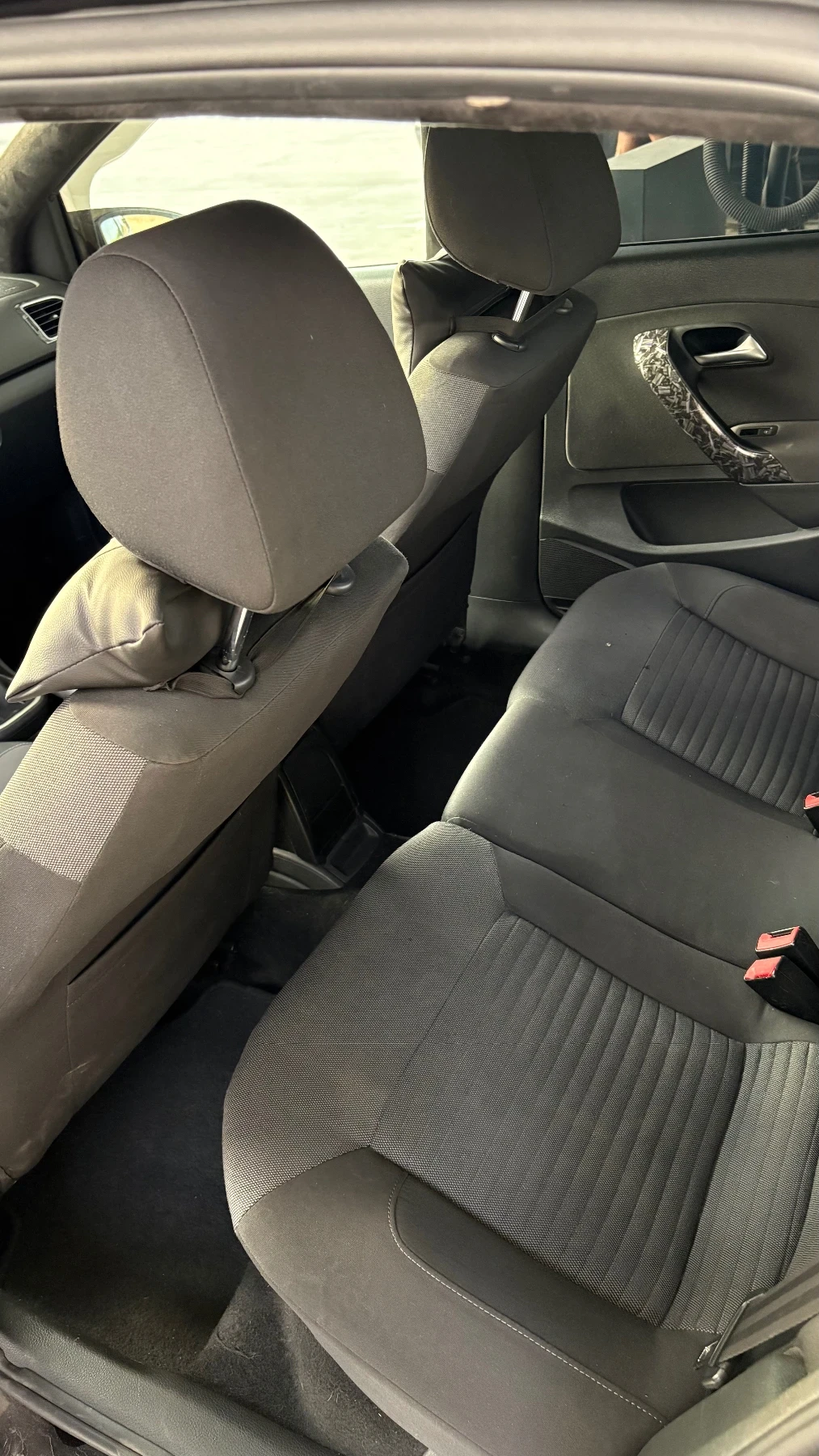VW Polo 1.6TDI, снимка 12 - Автомобили и джипове - 55599345