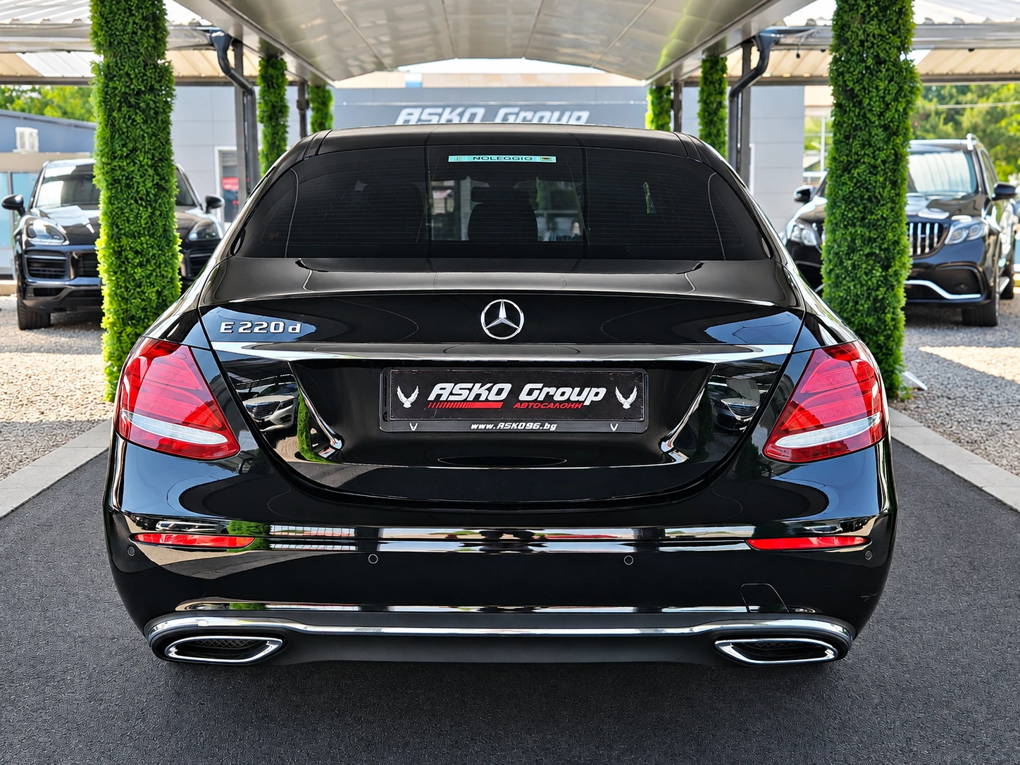 Mercedes-Benz E 220 ! AMG/GERMANY/180CAMERA/AMBI/ПОДГРЕВ/PARK PILOT/LI, снимка 6 - Автомобили и джипове - 55751840