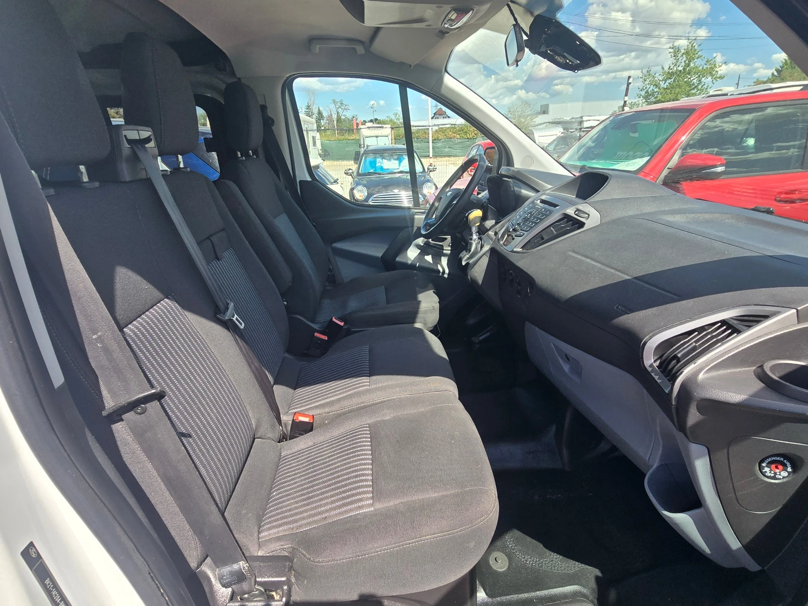 Ford Transit Custom 2.2TDCi/Кемпер/Лизинг, снимка 7 - Автомобили и джипове - 55956935