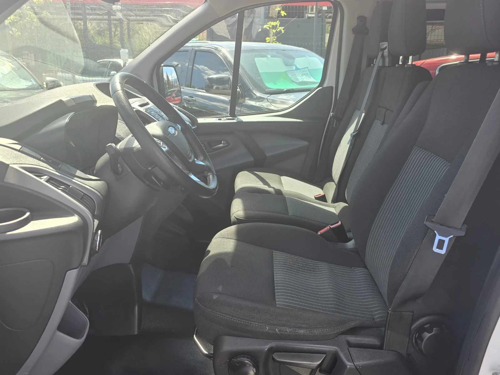 Ford Transit Custom 2.2TDCi/Кемпер/Лизинг, снимка 4 - Автомобили и джипове - 55956935