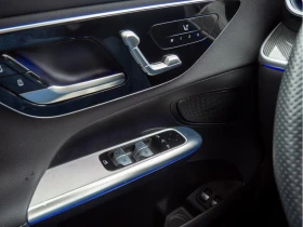 Обява за продажба на Mercedes-Benz GLC 300 AMG/313HP/4MATIC/MEMO/CAM/LED/NAVI/DIGI/AMBI/204G ~ 119 099 лв. - изображение 3