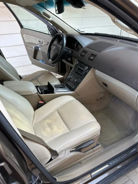 Обява за продажба на Volvo Xc90 D5, първи собственик, 7места ~25 999 лв. - изображение 11 | Auto.bg Обява за продажба на Volvo Xc90 D5, първи собственик, 7места ~25 999 лв. - изображение 11