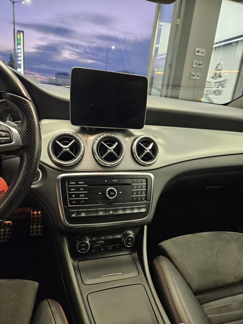 Mercedes-Benz GLA 250 4-Matic AMG * NIGHT EDITION, снимка 6 - Автомобили и джипове - 52624399