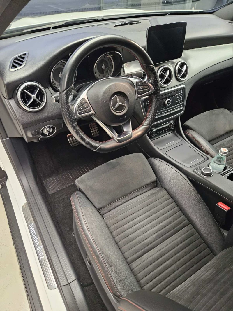 Mercedes-Benz GLA 250 4-Matic AMG * NIGHT EDITION, снимка 11 - Автомобили и джипове - 52624399