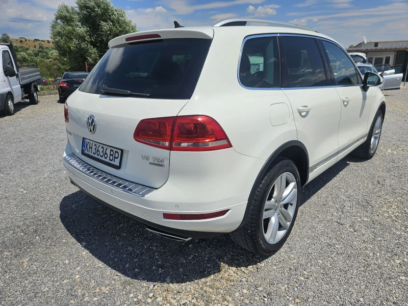 VW Touareg 3.0TDI* FULL* , снимка 5 - Автомобили и джипове - 51935192