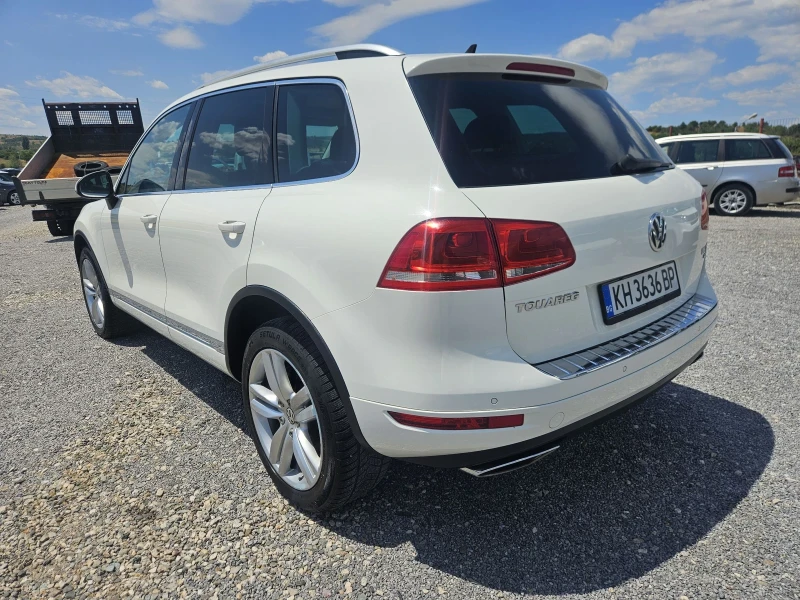 VW Touareg 3.0TDI* FULL* , снимка 6 - Автомобили и джипове - 51935192