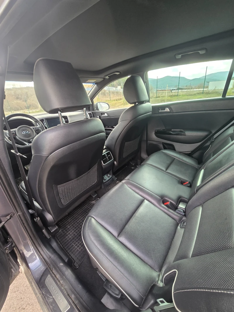 Kia Sportage GT-LINE 1.7D 141HP * Панорама* Blind spot* JBL* , снимка 9 - Автомобили и джипове - 53408977
