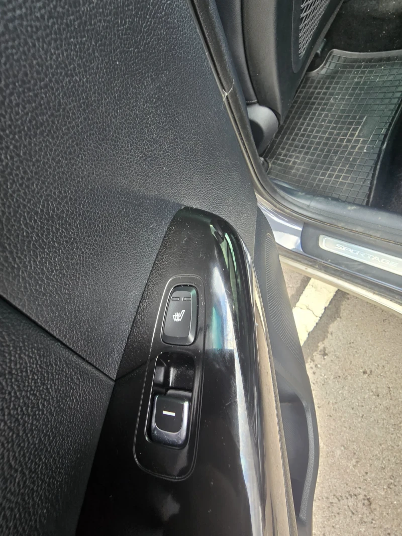 Kia Sportage GT-LINE 1.7D 141HP * Панорама* Blind spot* JBL* , снимка 17 - Автомобили и джипове - 53408977