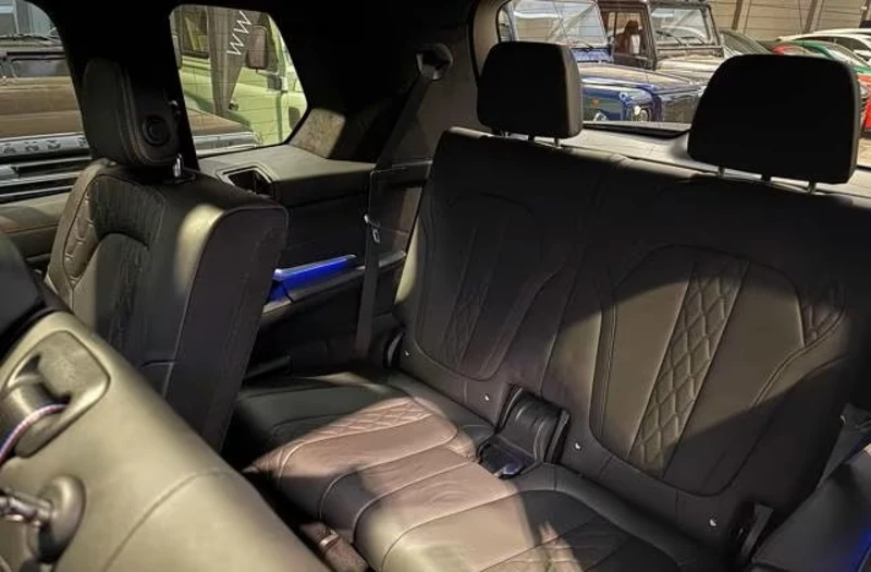 BMW X7 M60i Mild Hybrid xDrive Shadow Line Individual, снимка 15 - Автомобили и джипове - 53646278