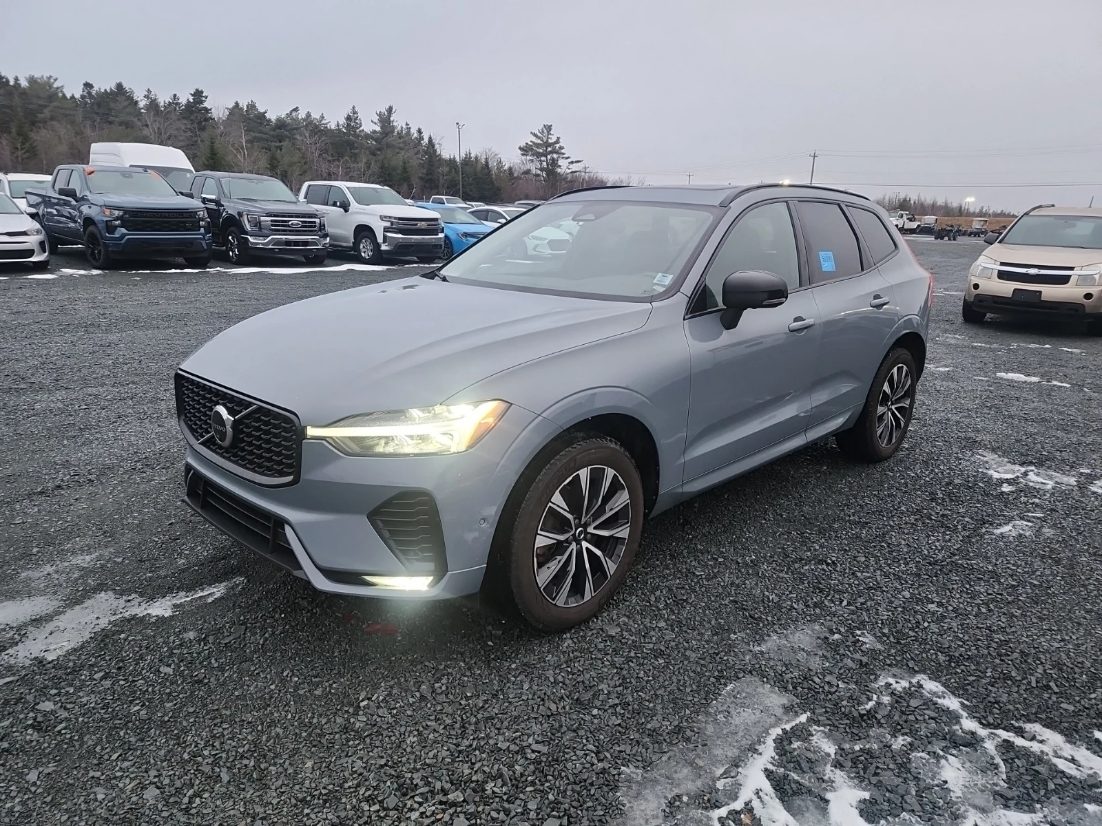 Volvo XC60 PLUS DARK THEME * Carfax * , снимка 1