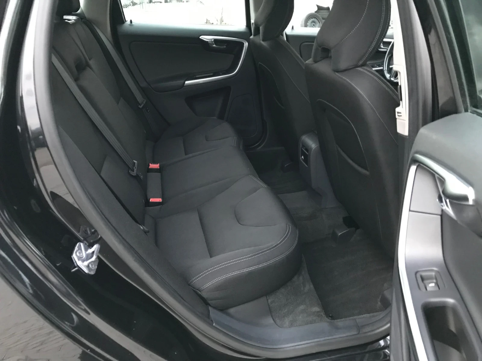 Volvo XC60  | Mobile.bg   13