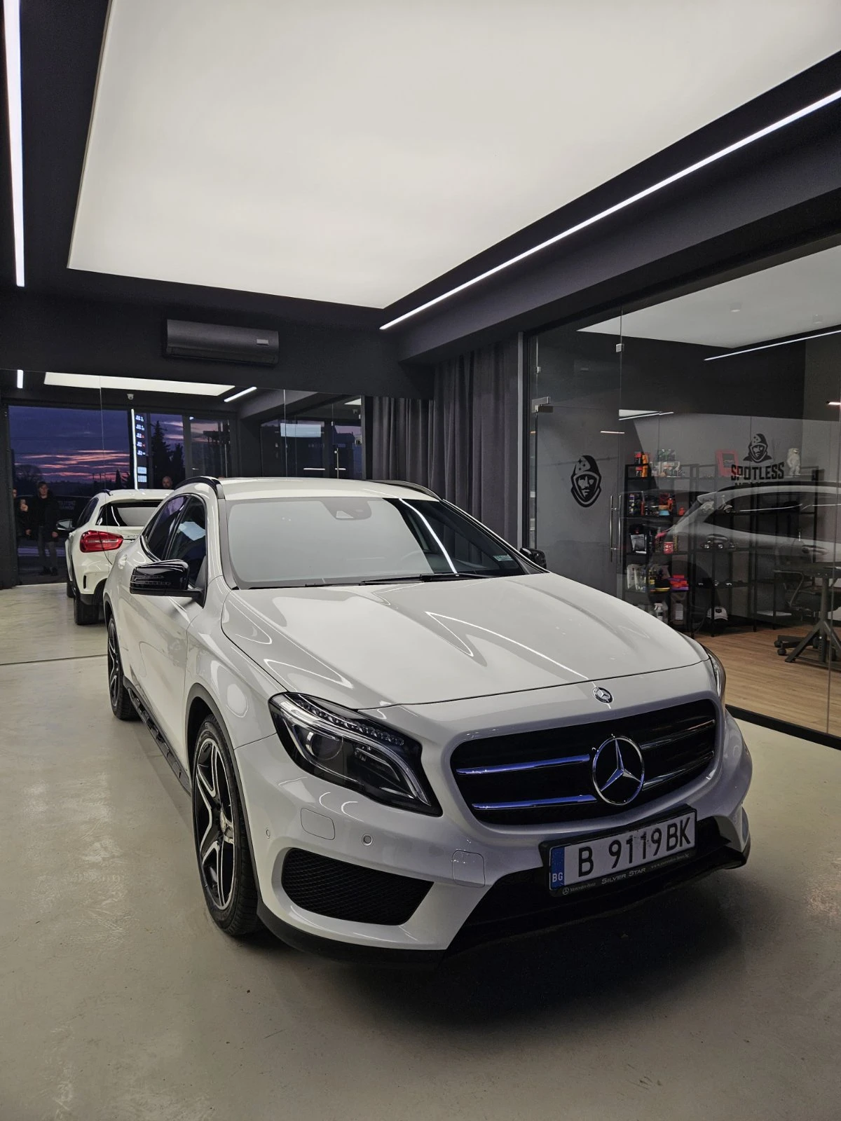 Mercedes-Benz GLA 250 4-Matic AMG * NIGHT EDITION - изображение 10