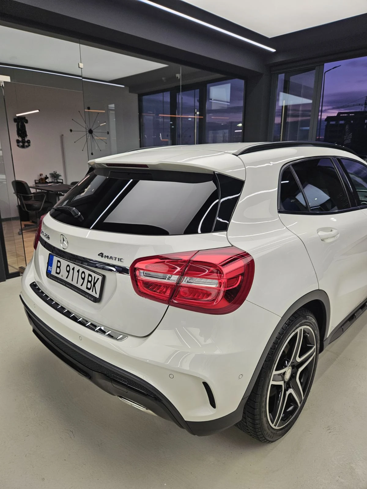 Mercedes-Benz GLA 250 4-Matic AMG * NIGHT EDITION - изображение 5
