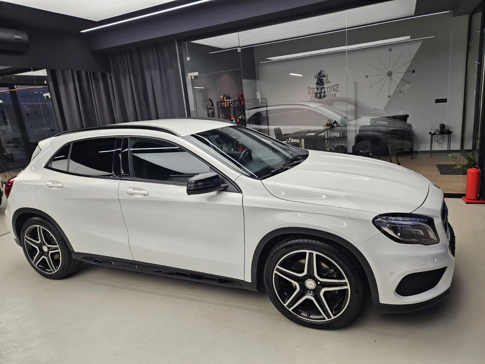 Mercedes-Benz GLA 250 4-Matic AMG * NIGHT EDITION - изображение 3