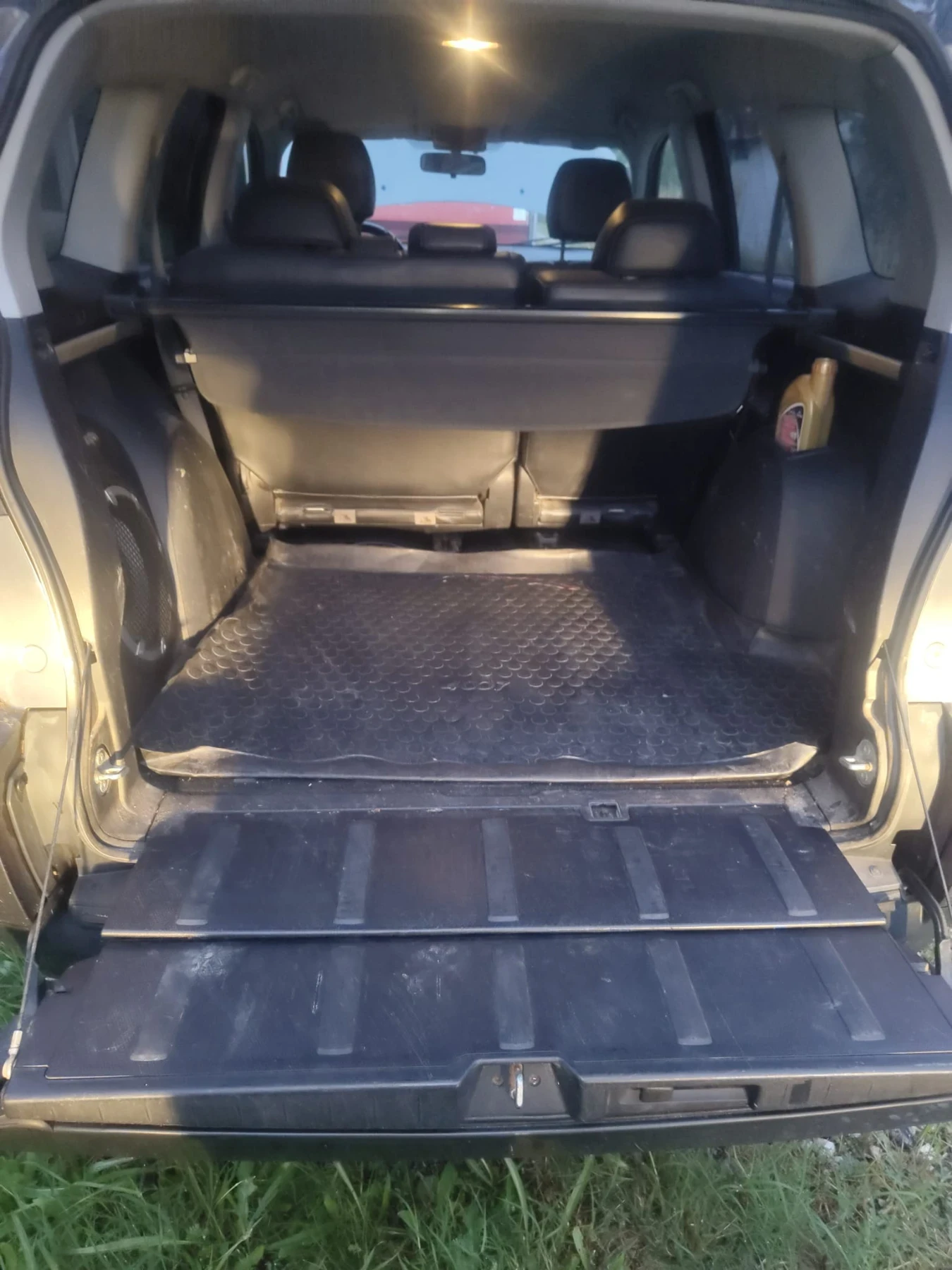 Peugeot 4007, снимка 17 - Автомобили и джипове - 53790484