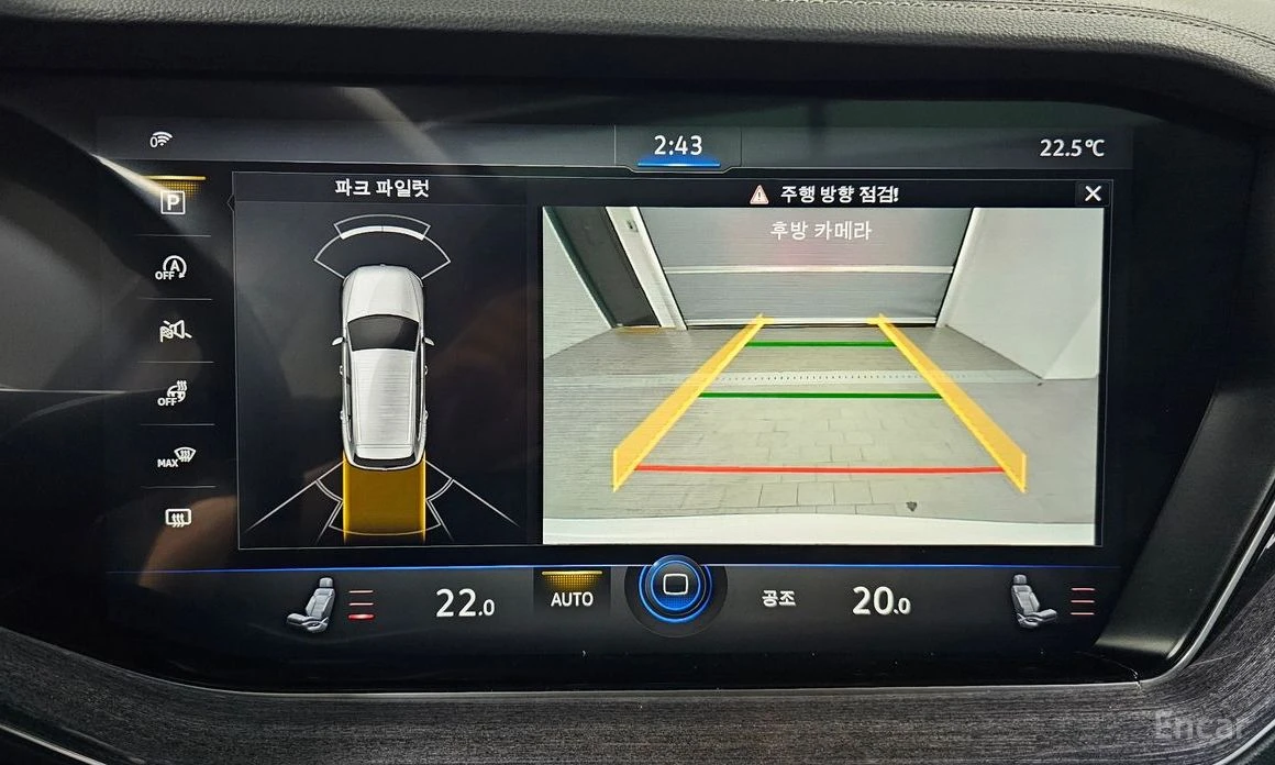 VW Touareg * 3.0TDI* PREMIUM* ПАНО* ПОДГРЕВ* KEYLESS* КАМЕРИ*, снимка 12 - Автомобили и джипове - 54195378